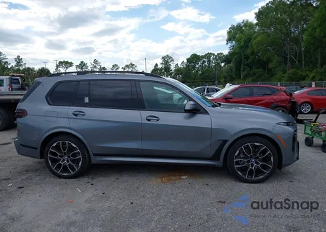 2023 BMW X7 xDrive40I from USA, damaged, VIN 5UX23EM09P9R52930